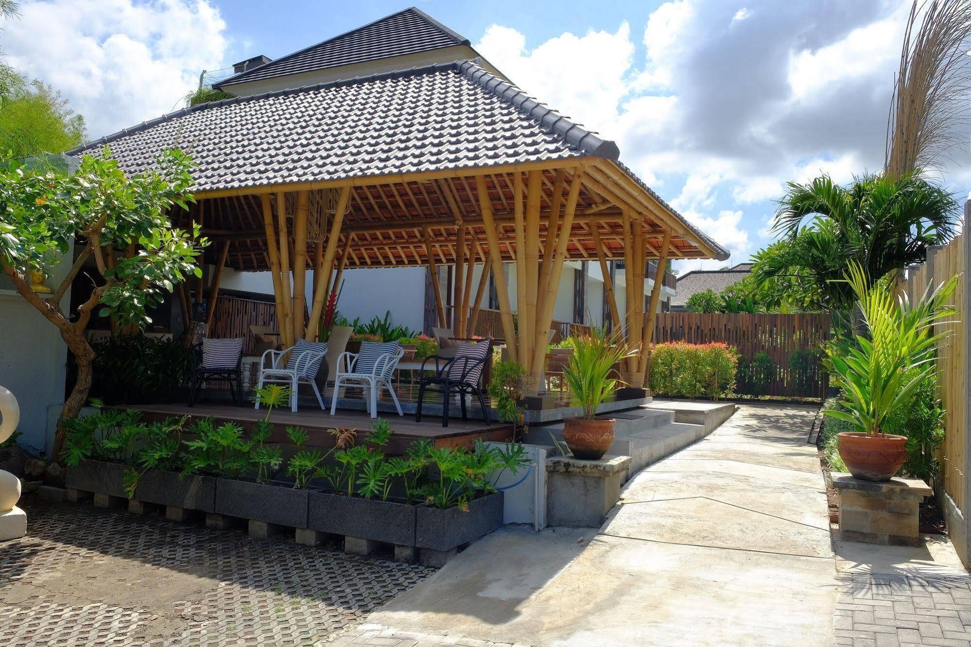 होटल Cove Tevana Seminyak (Bali)